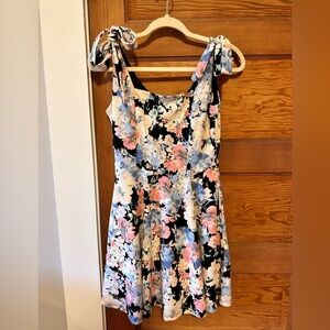 Mi Ami floral dress, size M